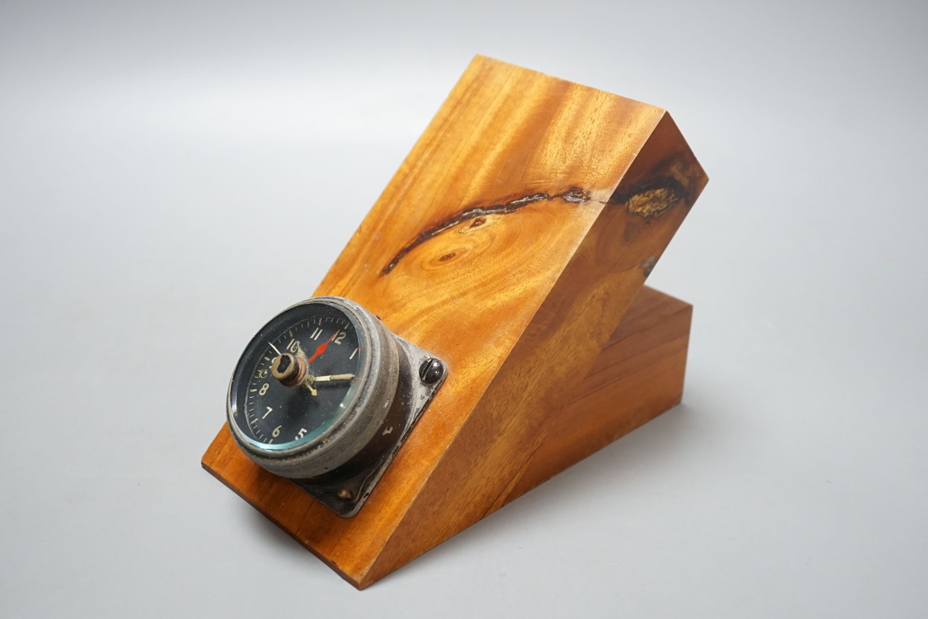 WWII aircraft timepiece